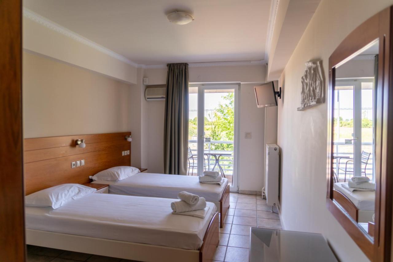 Rea Hotel Paralía Buitenkant foto